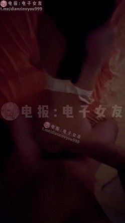 金主小母狗，顶流福利姬【醋熘老师】门槛福利，生猛性爱高潮喷水，肉棒给力左右摇摆连续潮吹 截图16