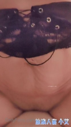 绿帽癖淫妻母狗【艾蜜莉】私拍完结协闺蜜约粉丝换老公 截图12