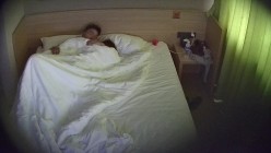 酒店摄像头高清偷拍健身猛男和身材不错的苗条富姐开房操逼干的次数虽然多可惜每次时间都很短 截图10