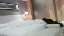 探花朗李寻欢_深夜大奶御姐赴约，张开双腿特写抠B，超近距离正对镜头后入猛操 截图1
