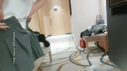 探花朗李寻欢_深夜大奶御姐赴约，张开双腿特写抠B，超近距离正对镜头后入猛操 截图14