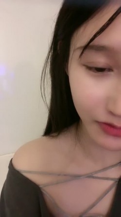超级重磅！今年最美女神下海~【樱桃】揉穴自慰！绝对秒射，兄弟们！美不美自己看图 截图14