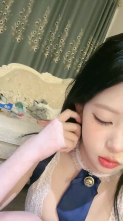 爆乳舞蹈校花【肉肉想吃肉】白皙美腿 极品美乳 圆润大屁股 放飞自我 尺度突破 特写跳蛋自慰狂撸 截图2