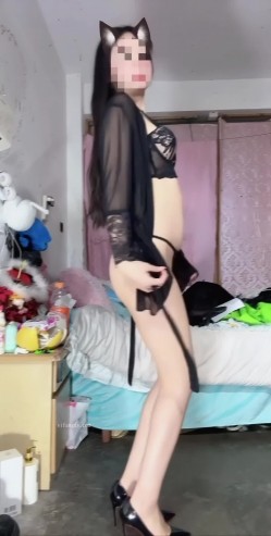 快手福利 高跟丝袜宝妈【小阿美】骚穴特写跳弹自慰 截图9