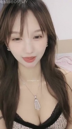 ️顶级颜值女神堪比明星【依依哟】揉穴自慰诱惑 截图10