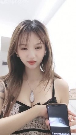 ️顶级颜值女神堪比明星【依依哟】揉穴自慰诱惑 截图15