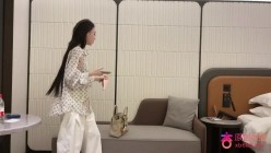 探花曹长卿 约了个在家门口兼职的妹子过程中一直催我快点射出来搞到一半给她赶走了 截图1