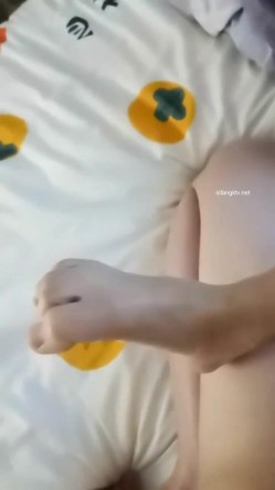 高端泄密流出高颜值校花级美女和男友度假不雅性爱视频 截图4