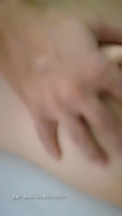 『酒店会所老顾客』约炮达人双飞两姐妹 激情4P换着干 操完一个接着操另一个 各种口交爆操 高清源码录制 截图1