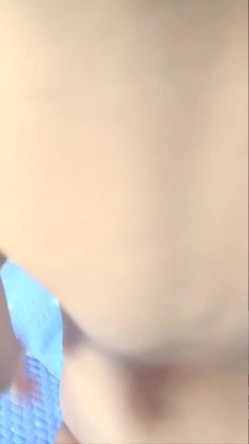 娇小身材苗条萌妹子和炮友双人啪啪 脱光后入抽插再上位骑乘呻吟娇喘带口塞 截图8