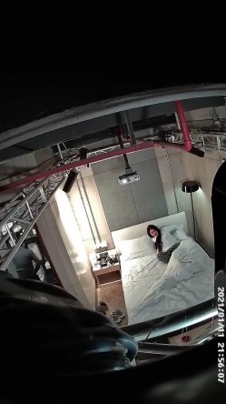 酒店摄像头偷拍您的支付宝到账2千元-寂寞小哥约小姐上门服务搞了两炮 截图4