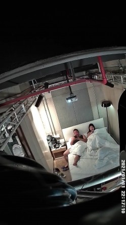 酒店摄像头偷拍您的支付宝到账2千元-寂寞小哥约小姐上门服务搞了两炮 截图8