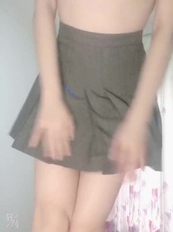 露脸才是王道！高颜长腿极品身材外围绿茶婊【琳琳子】福利~洗澡紫薇足交啪啪你的女神有钱人的母狗 截图3