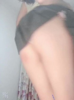 露脸才是王道！高颜长腿极品身材外围绿茶婊【琳琳子】福利~洗澡紫薇足交啪啪你的女神有钱人的母狗 截图10