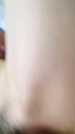 大奶熟女人妻 自己紫薇潮喷 扶墙撅着屁屁被内射 一逼白浆淫水 截图16