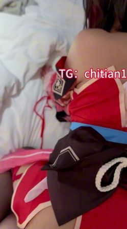 可盐可甜COS抽像福利姬【池甜chitian1】露脸性爱视图，自慰喷水上吊，各种母狗行为 截图8