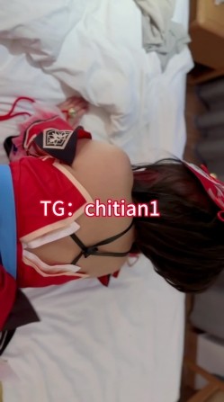 可盐可甜COS抽像福利姬【池甜chitian1】露脸性爱视图，自慰喷水上吊，各种母狗行为 截图13