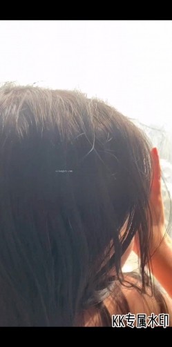 【超极品推荐】超猛大神KK最新力作-纹身大神啪操网格黑丝车模 敏感体质大屌神威怒操 插喷一床淫水 截图6