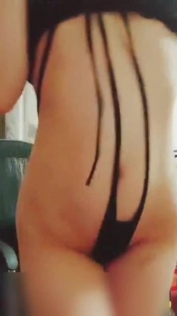 超S级完美女神若儿超诱惑 高跟开叉黑纱裙假屌快速抽插敏感浪穴 高潮喷水小逼会唿吸一样喘息颤抖 高清完整版 截图5