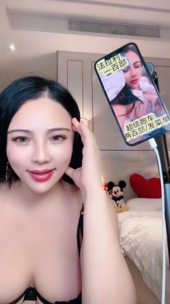 极品少妇主播 『斯佳丽』巨乳肥臀扣逼不停喷水 截图12