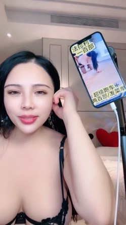 极品少妇主播 『斯佳丽』巨乳肥臀扣逼不停喷水 截图14