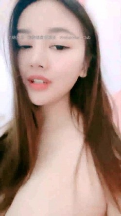 清纯面孔的年轻女神，童颜巨乳，露脸自慰，近景特写粉木耳 截图10