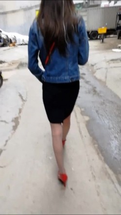约操饭店老板娘，太他妈得劲啦，红高根、肉色丝袜、黑内裤、阴毛浓密，’今天干了你两次，爽啊‘，’以后常来啊‘，对白精彩、真实！ 截图3
