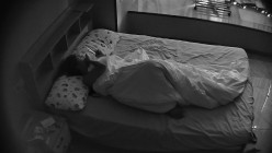 情趣酒店 极品大奶女生 一对豪乳又大又挺 女生做爱也狂野 身体被对起来操 精液射满全身和脸上 截图9