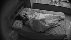 情趣酒店 极品大奶女生 一对豪乳又大又挺 女生做爱也狂野 身体被对起来操 精液射满全身和脸上 截图10