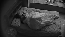 情趣酒店 极品大奶女生 一对豪乳又大又挺 女生做爱也狂野 身体被对起来操 精液射满全身和脸上 截图11