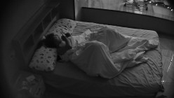 情趣酒店 极品大奶女生 一对豪乳又大又挺 女生做爱也狂野 身体被对起来操 精液射满全身和脸上 截图12