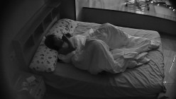 情趣酒店 极品大奶女生 一对豪乳又大又挺 女生做爱也狂野 身体被对起来操 精液射满全身和脸上 截图15