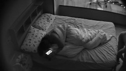 情趣酒店 极品大奶女生 一对豪乳又大又挺 女生做爱也狂野 身体被对起来操 精液射满全身和脸上 截图16