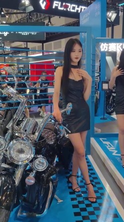 模特礼仪抄底 截图14