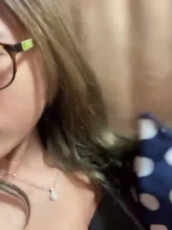 《台湾情侣泄密》冒充假经纪人忽悠想当艺人的小美女 截图5