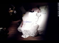 天眼酒店偷拍 ️皮肤白皙气质美少妇被大叔压着打桩操穴 截图4