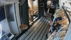 黑客破解摄像头 ️监控偷拍三个服装店内摄像头记录试衣过程 截图2