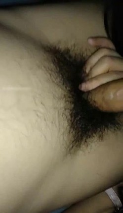 非常刺激的女主播和炮友路边工地门口车震不知为啥炮友下车和门卫老头吵架了 截图10