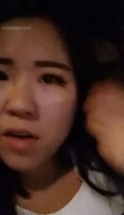 非常刺激的女主播和炮友路边工地门口车震不知为啥炮友下车和门卫老头吵架了 截图15