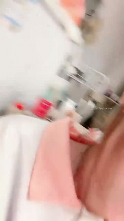 超漂亮！校花级女神~【为笨蛋争口气】扣穴自慰！爽出白浆 截图9