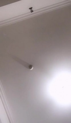 大胸黑丝小表妹激情一多，这奶子又大又软，逼逼很肥自慰呻吟，看着有点胖一般的鸡巴满足不了 截图7