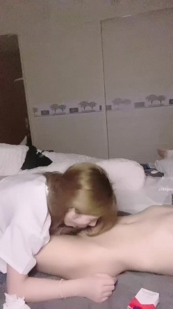 童颜巨乳惹人爱『糖儿小迷迷』守护专属口交啪啪私拍流出 纯洁女神被操 我的心在滴血啊 完美露脸 截图16