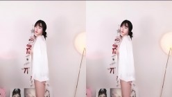 颜值清纯UP主【jhnam28】宽衣解带下海定制，露脸动感裸舞 截图4