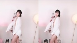 颜值清纯UP主【jhnam28】宽衣解带下海定制，露脸动感裸舞 截图14