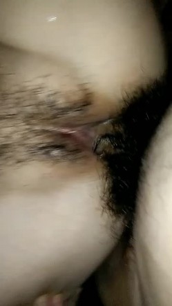和巨乳老舅妈的性爱体验，刺激、滑熘的身体 ️没想到舅妈的小穴如此紧，让舅妈撒下娇 还害羞，18V合集流出！ 截图5