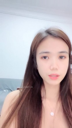 校花学姐下海！好美啊~【妮妮这呢】道具自慰！ 截图3