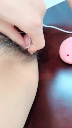 校花学姐下海！好美啊~【妮妮这呢】道具自慰！ 截图15