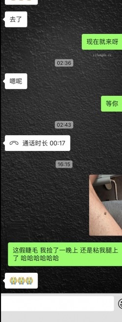 推特大神【曹长卿】7月最新约操，穿油光丝袜的御姐模特，给自己足交，各种姿势操爽 微胖学生妹，娇喘不断 截图1