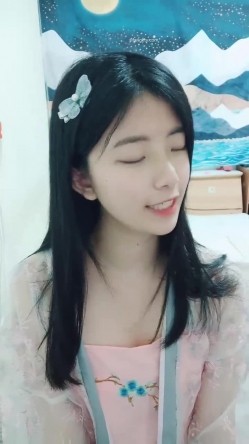 超重磅绝版资源！校花女神【一梦】早期下海珍贵录像~！ 截图3