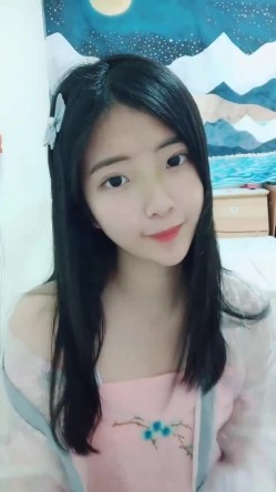 超重磅绝版资源！校花女神【一梦】早期下海珍贵录像~！ 截图5